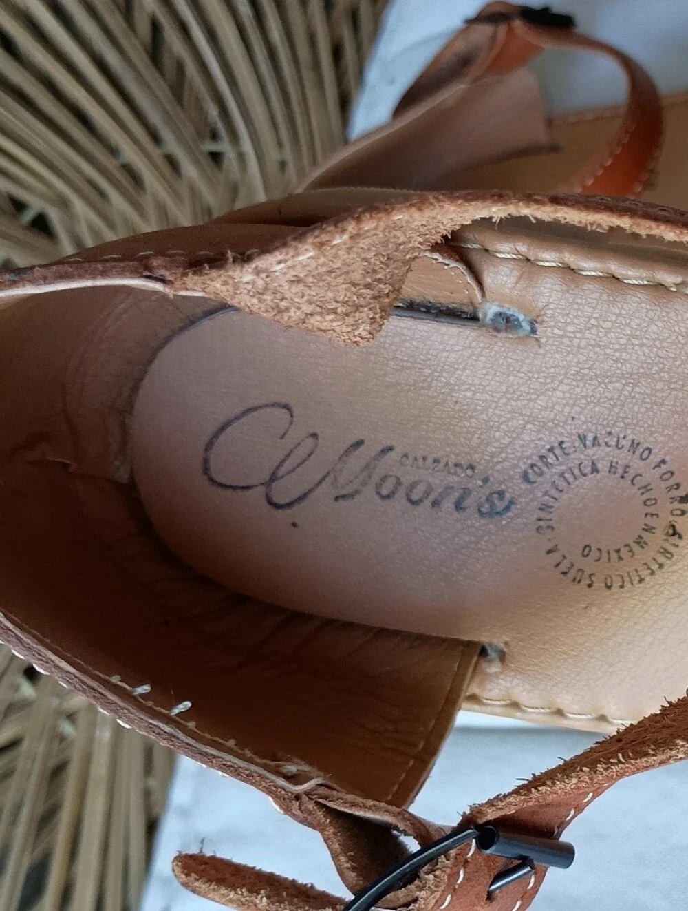 Cemoons Women's Brown Leather Sandals with Yellow Sunflower Embroidery_10 - Picture 3 of 9
